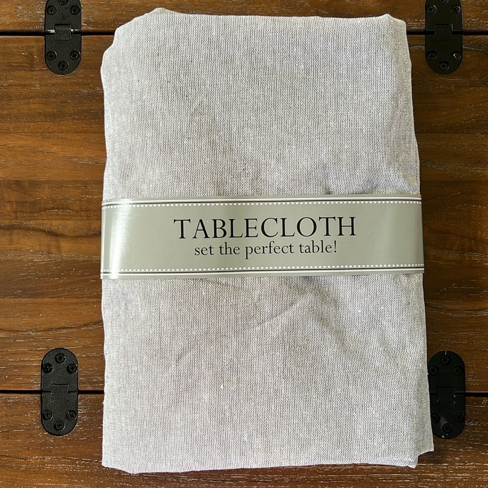 NWT Design Imports French Chambray Tablecloth - Gray - 60” W x 104” L